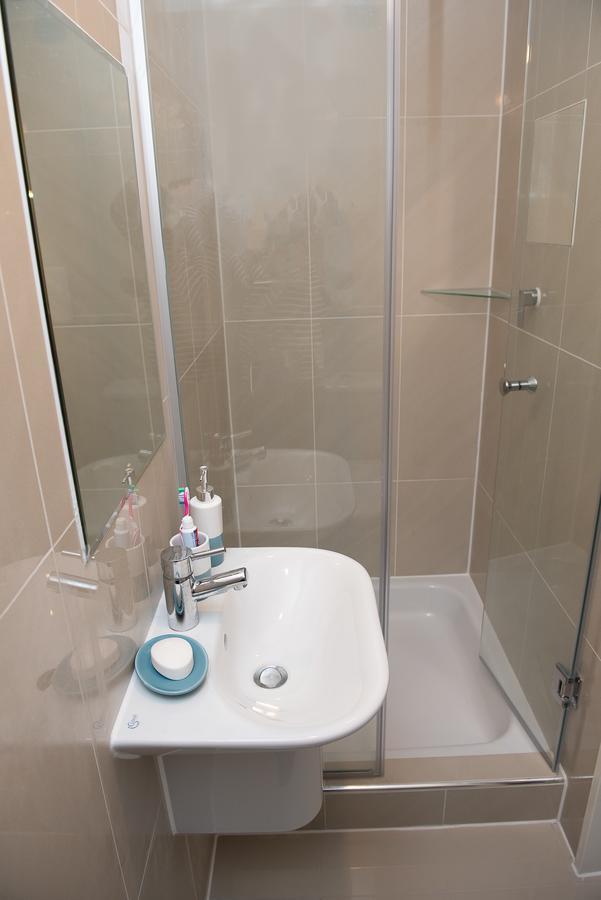 Pinehill Rooms Ридинг Экстерьер фото