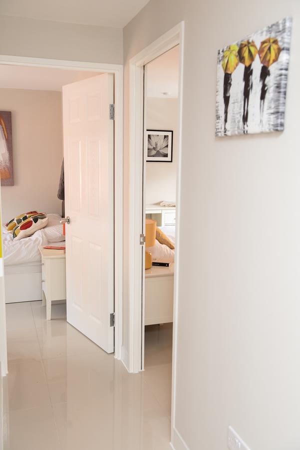 Pinehill Rooms Ридинг Экстерьер фото
