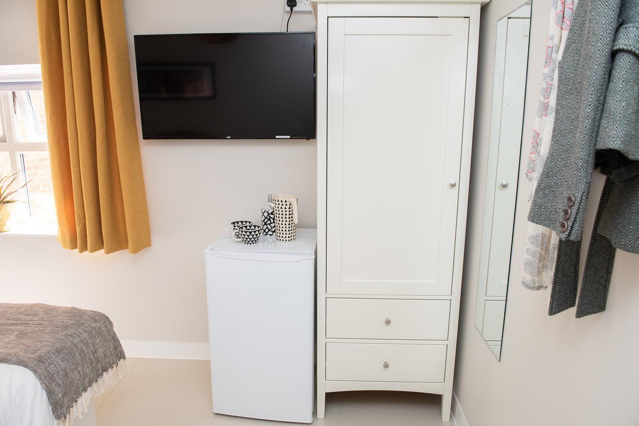 Pinehill Rooms Ридинг Экстерьер фото