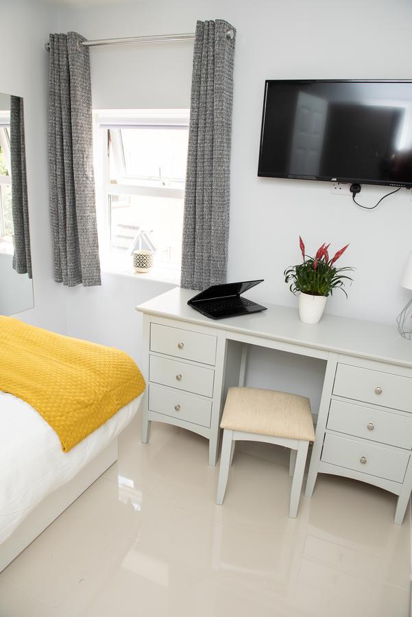 Pinehill Rooms Ридинг Экстерьер фото