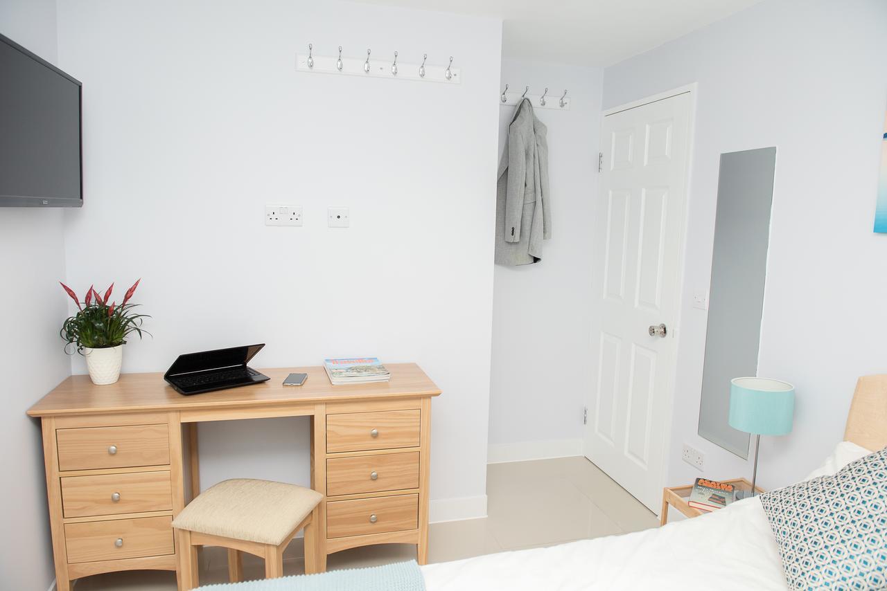Pinehill Rooms Ридинг Экстерьер фото